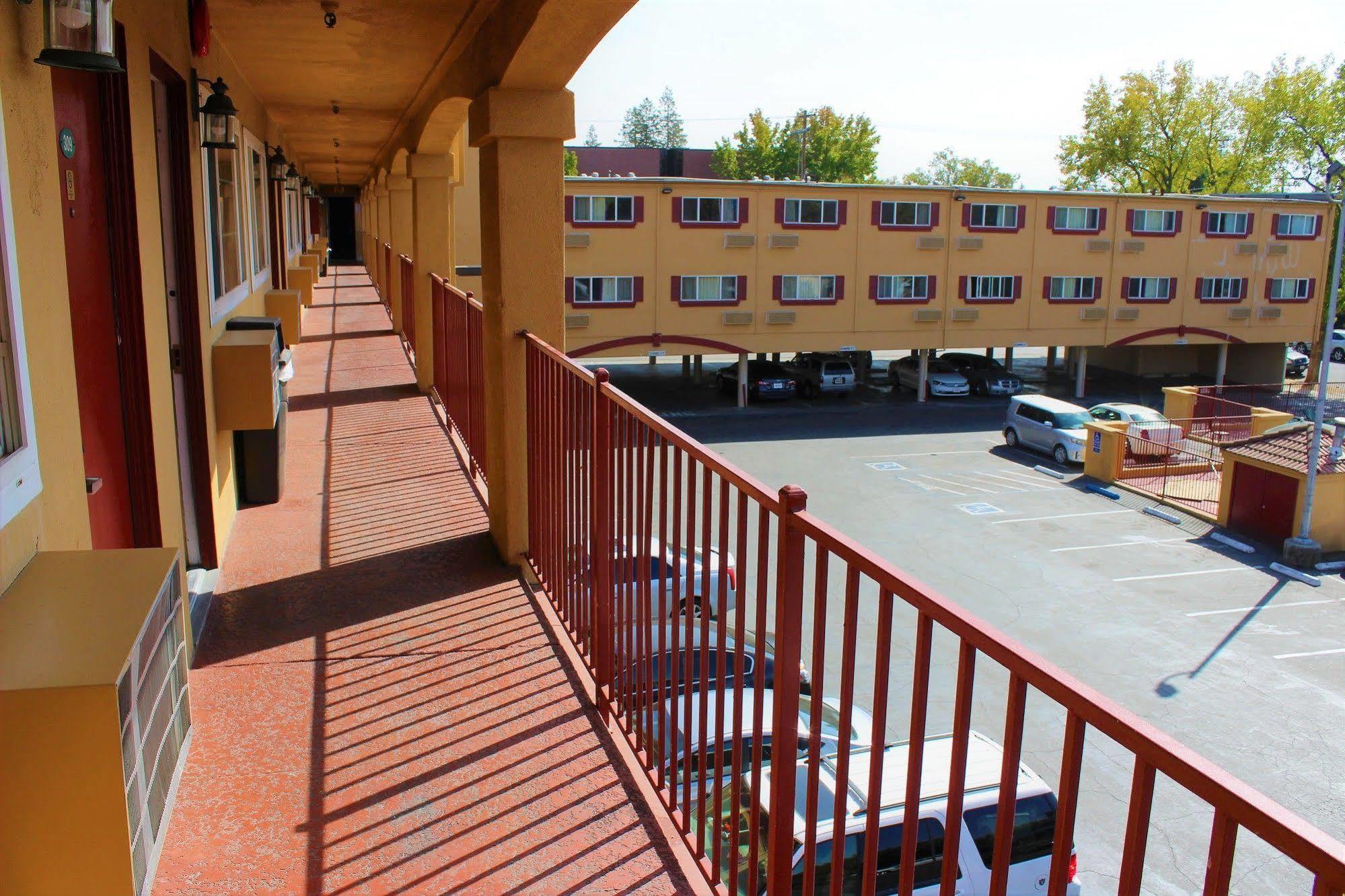 The Midtowner Hotel, Surestay Collection By Best Western Sacramento Exterior photo